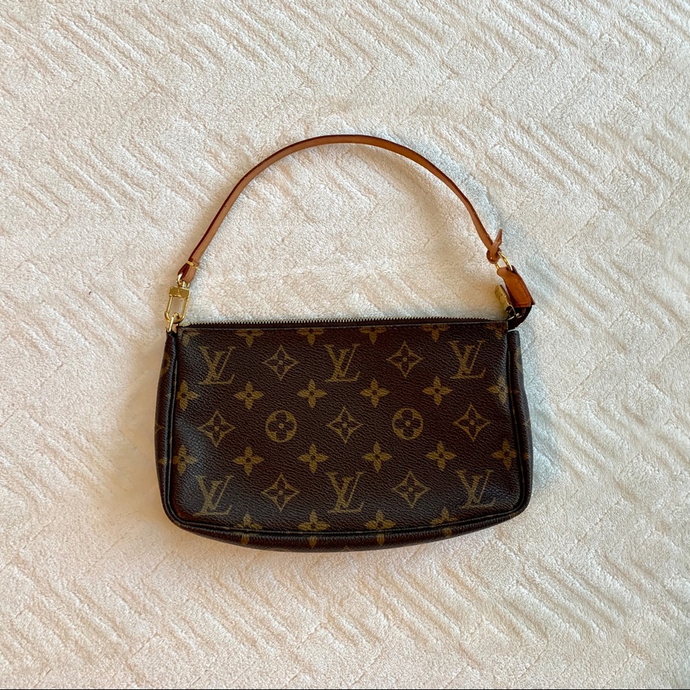 Louis Vuitton Clutch Purse